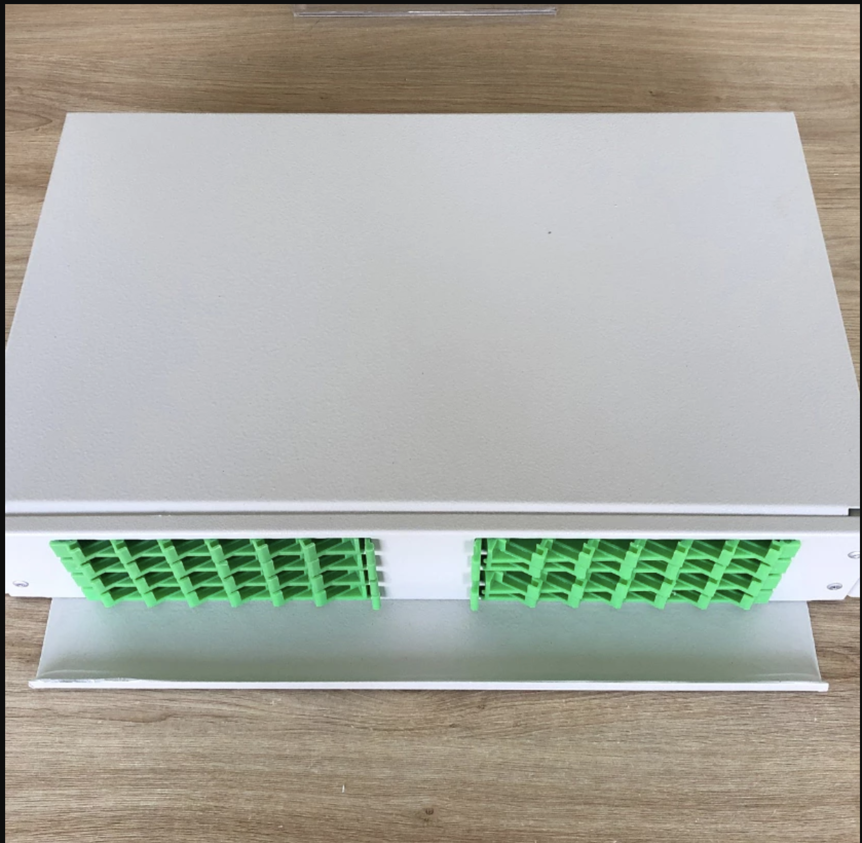 Vỏ ODF quang 48FO gắn rack, khay trượt 