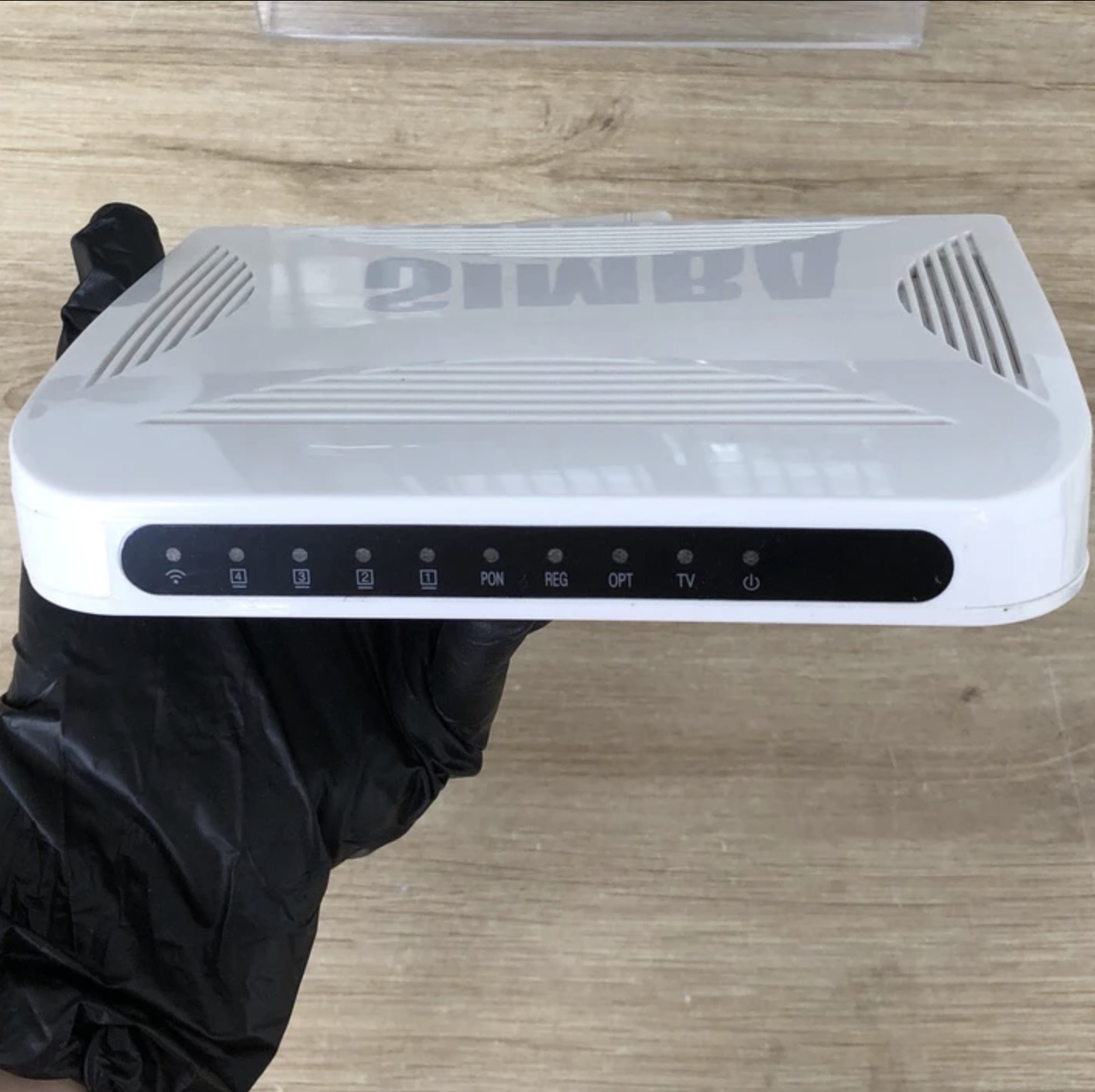 EPON ONU 4*FE+WIFI+CATV 