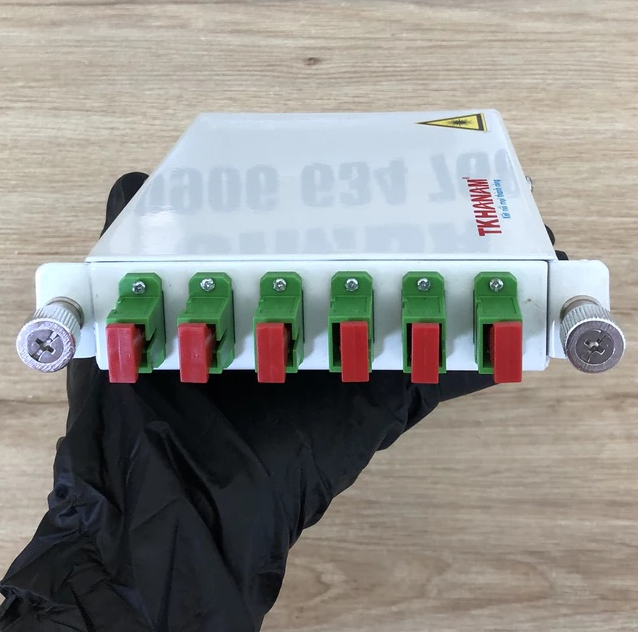 Hộp đựng bộ chia quang 6FO, gồm 6 adapter SC/APC (TKHN)